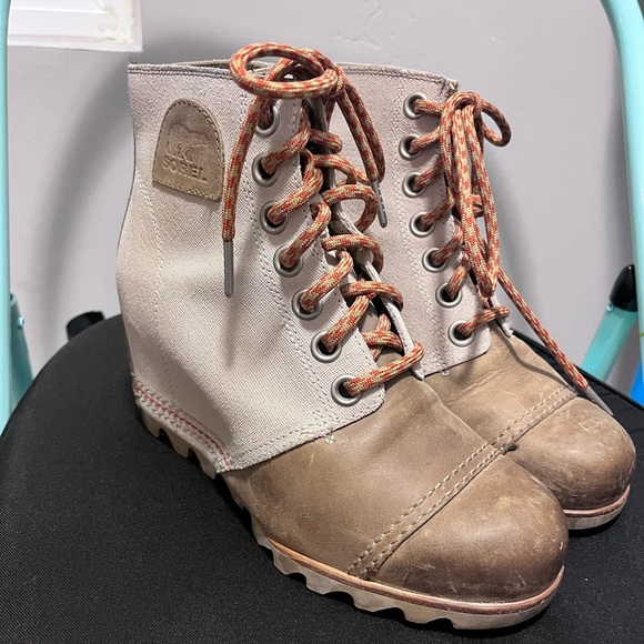 Sorel Women's Tan and Cream Wedge Boots - Picture 2 of 11